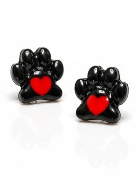 NWOT Cute Dainty Heart Animal Paw Print Stud Earrings